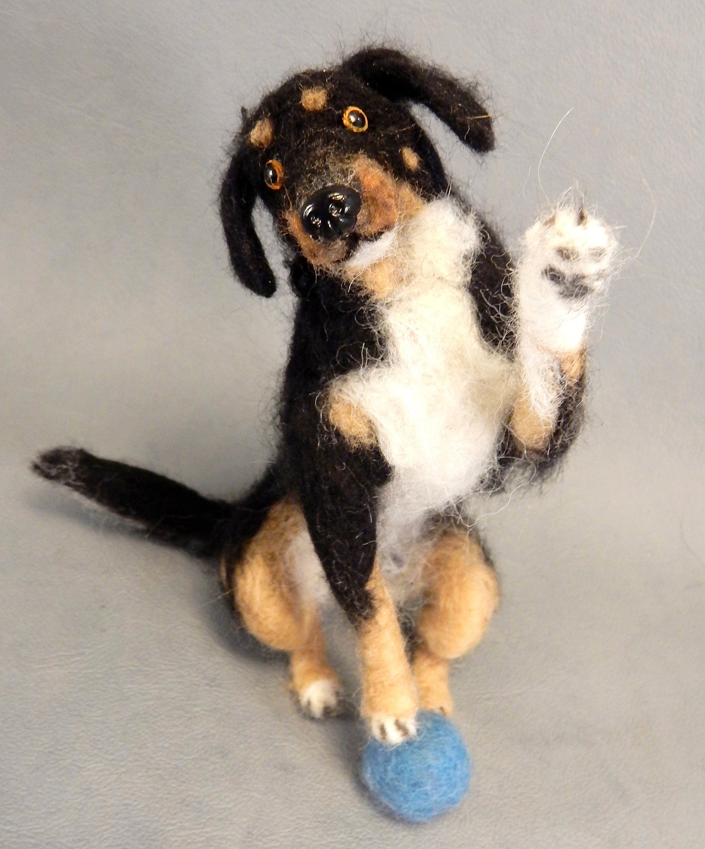 Aussie needle-felted dog miniature