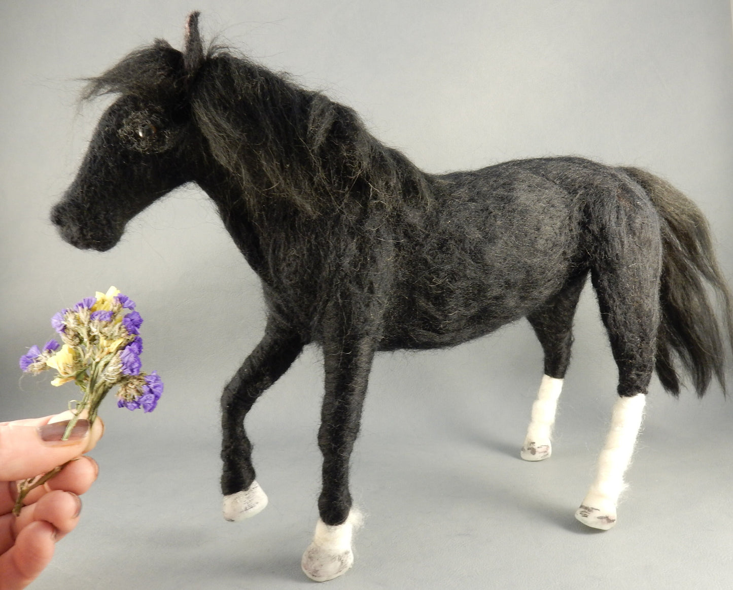 black horse gifts for rider memorial