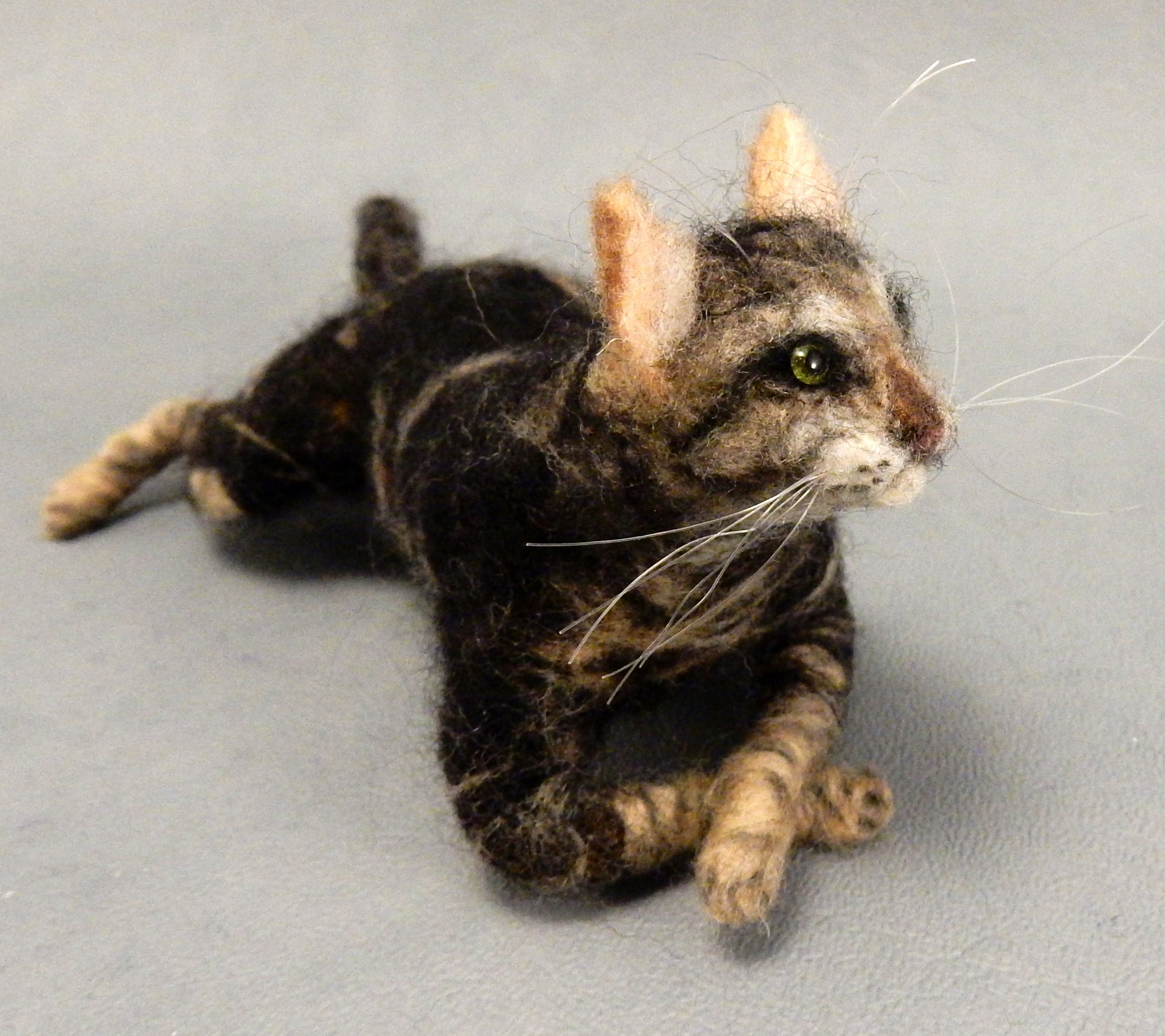 custom felted cat miniature