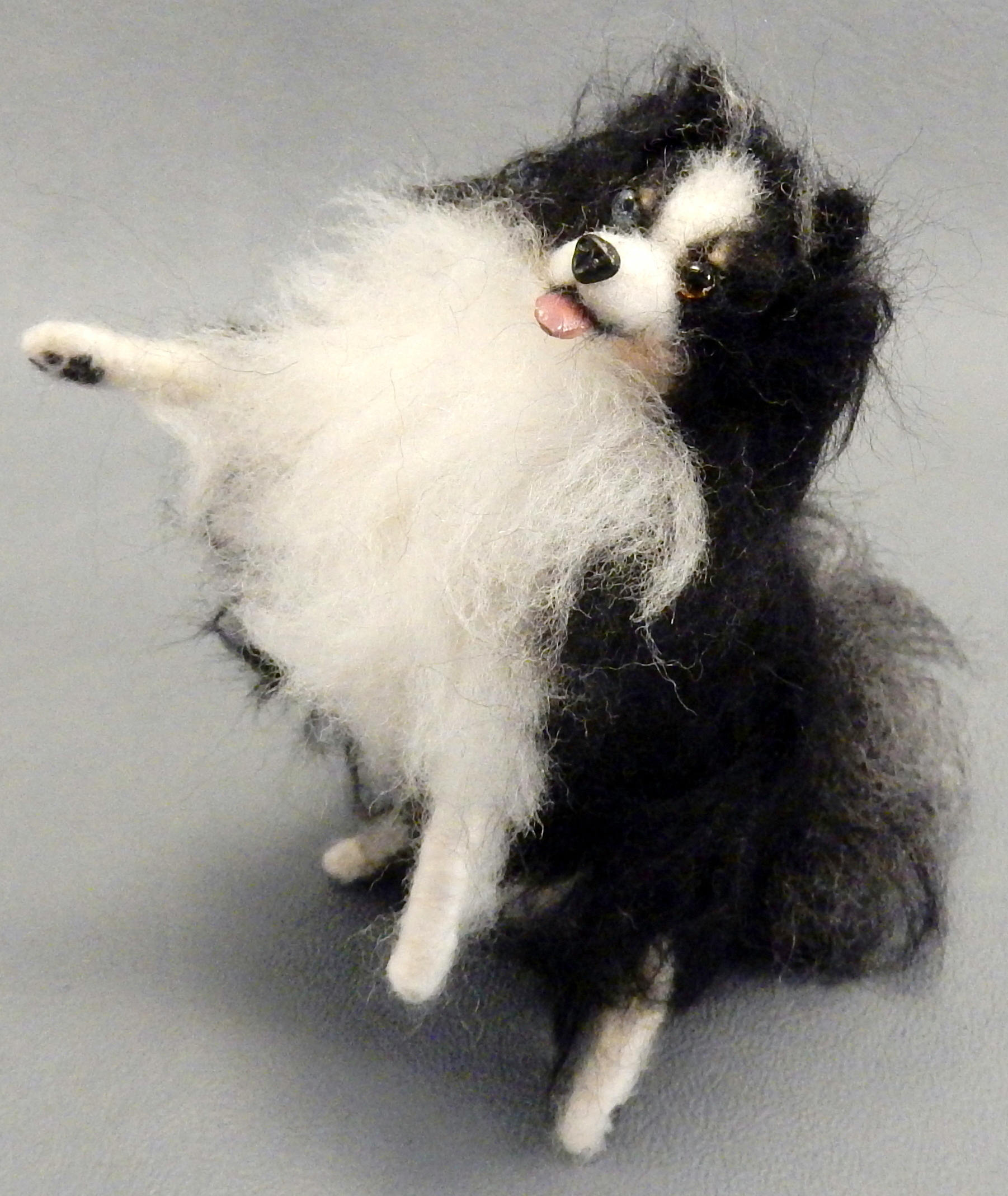 Spitz custom-felted dog miniature Pomeranian look-alike custom dog replica