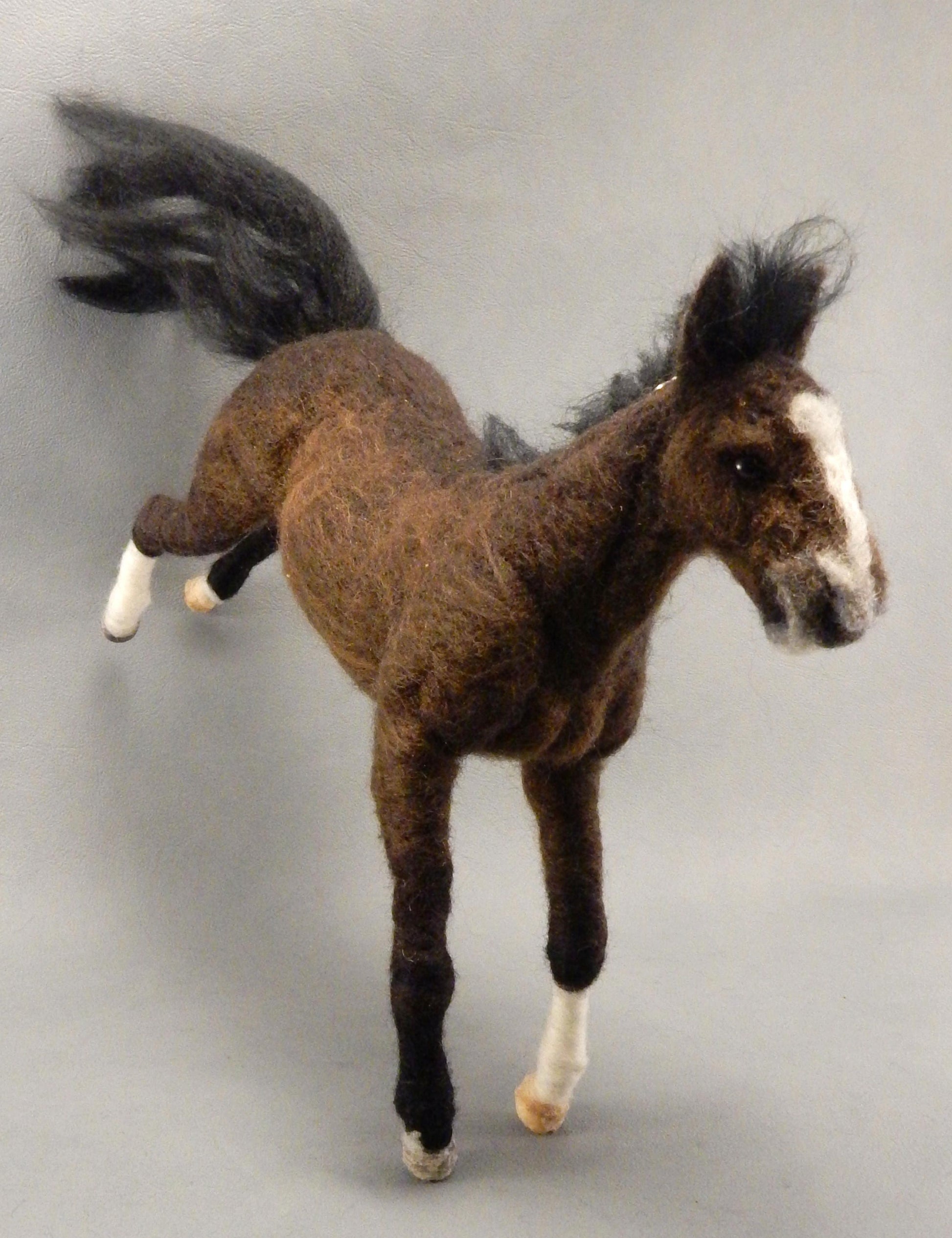 needle felted horse gift sport horse sculpture show jumping horse