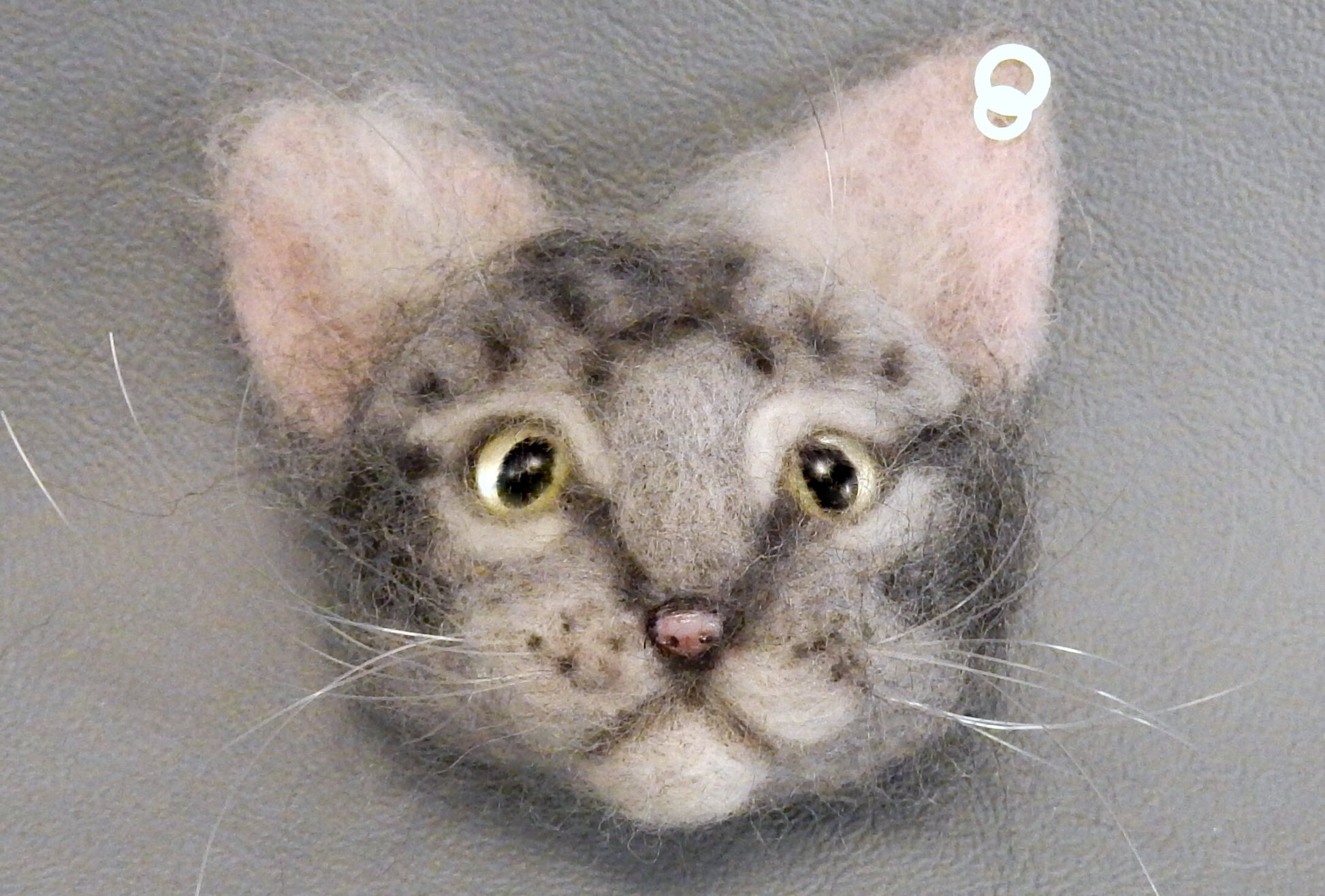 Needle felt cat pin custom cat brooch needle felted brooch