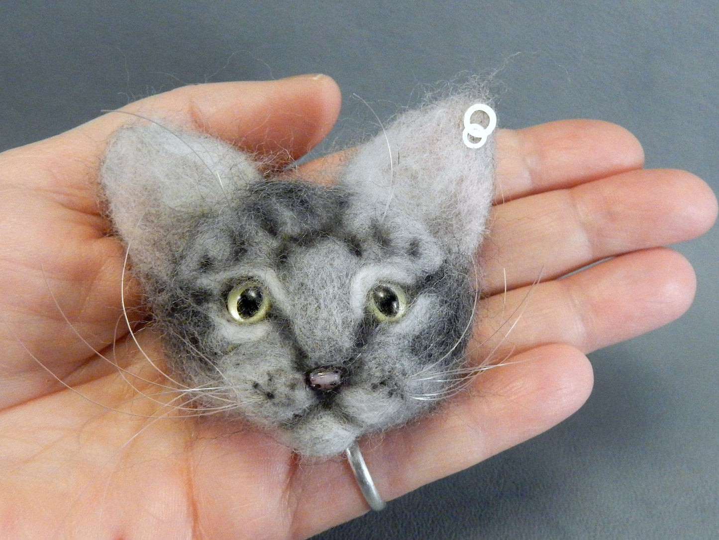 Needle felt cat pin custom cat brooch needle felted brooch