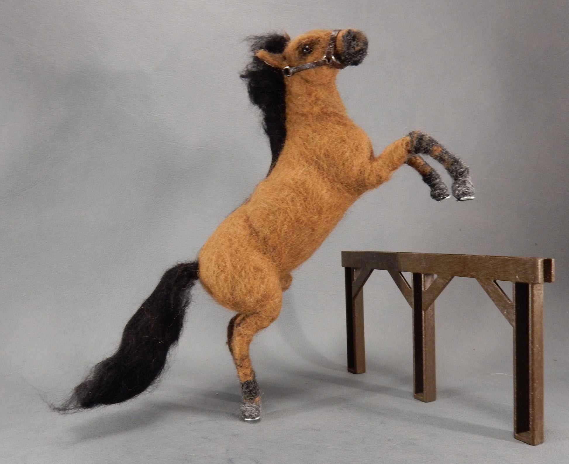 needle felted horse gift sport horse sculpture show jumping horse