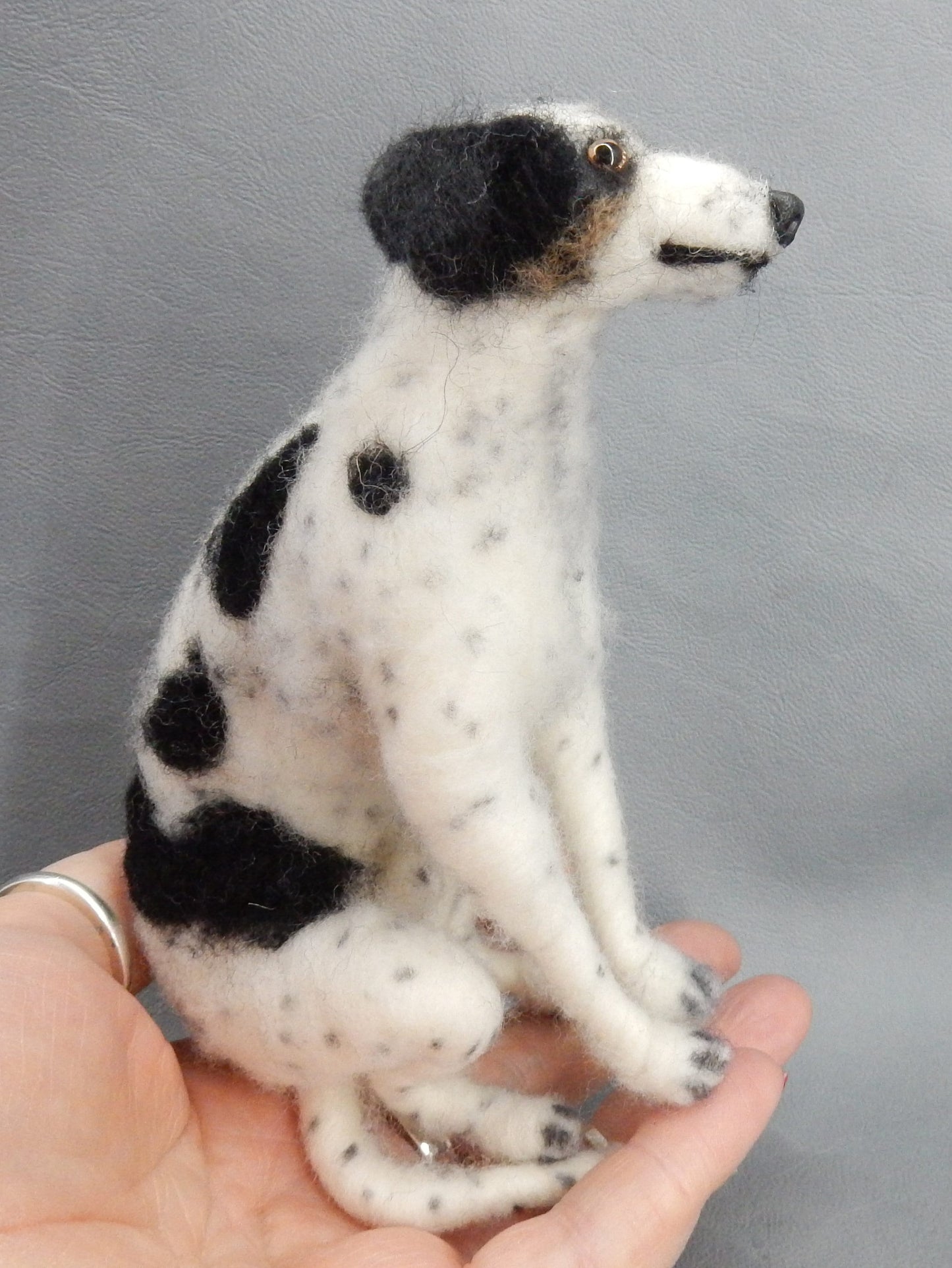 Pointer miniature needle-felted dog replica