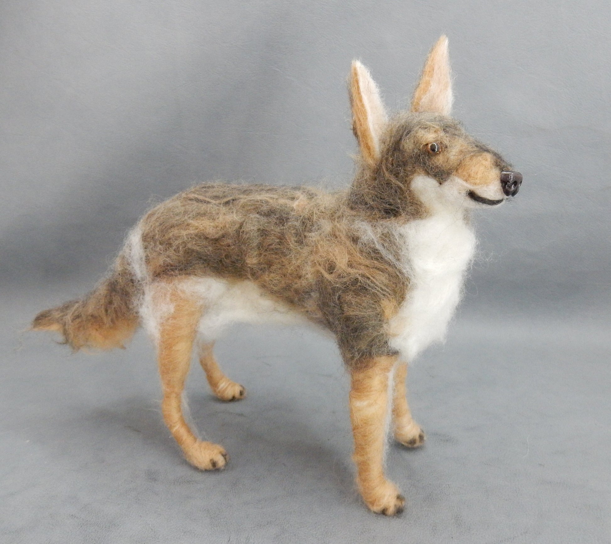 Saarloos Wolfdog needle felted dog replica Wolfdog miniature