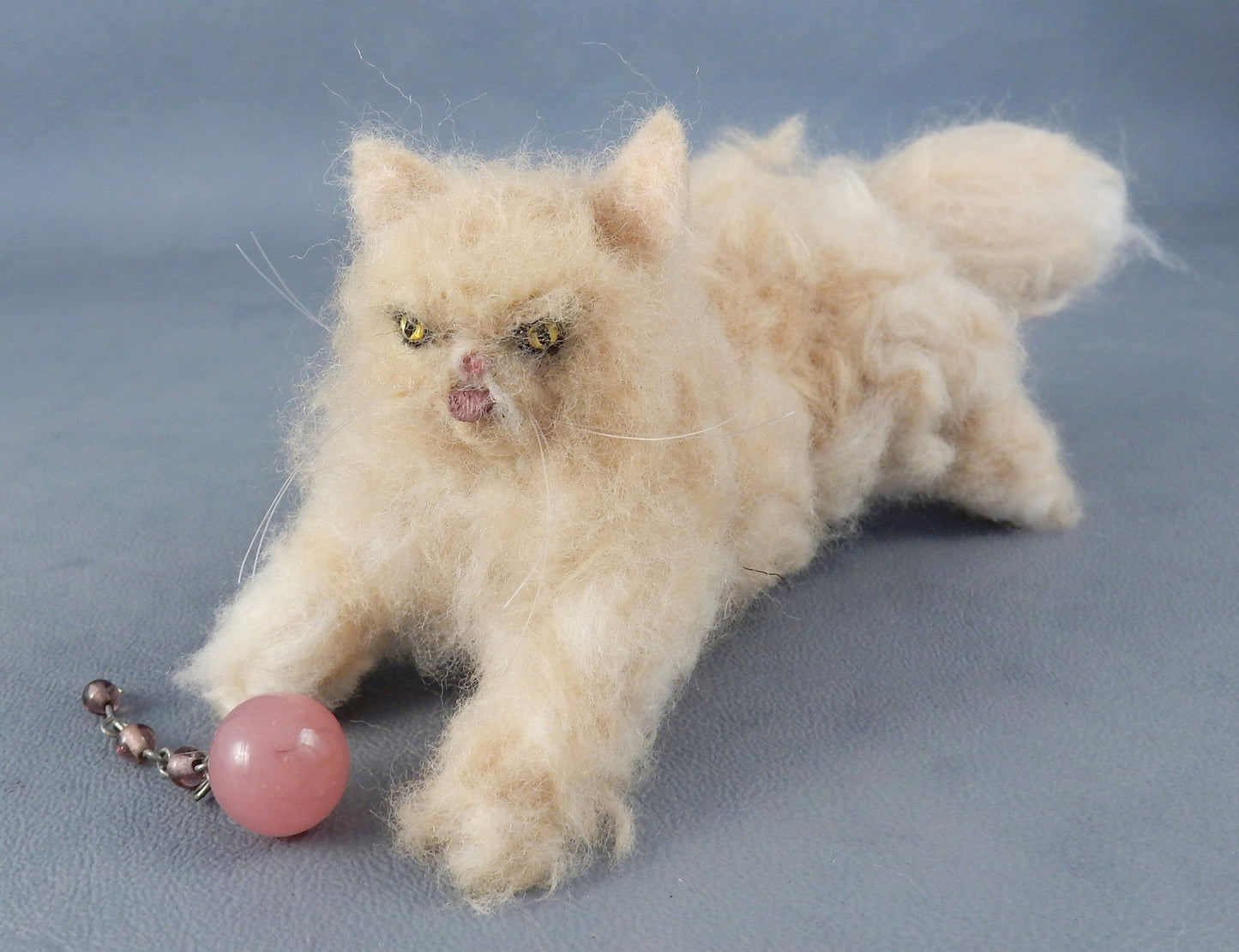 Persian cat needle-felted cat miniature