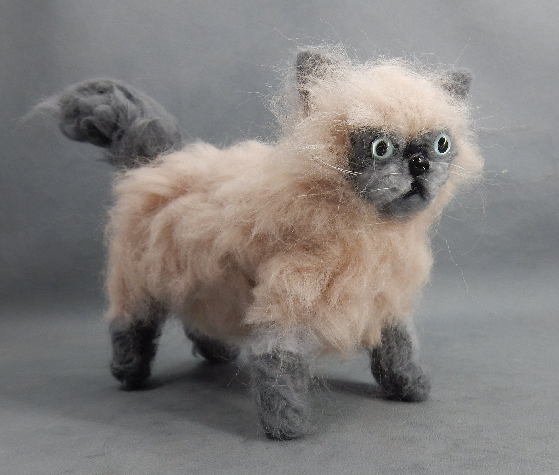 Persian cat needle-felted cat miniature