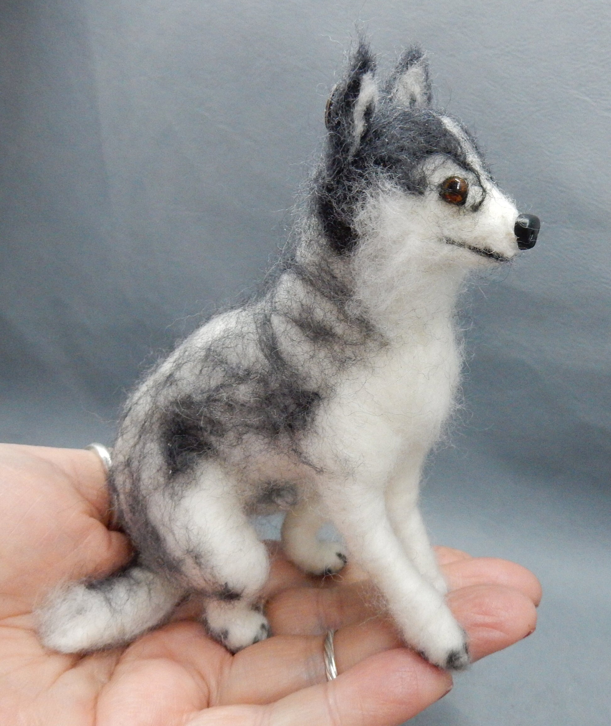 Husky miniature custom dog replica needle-felted dog miniature