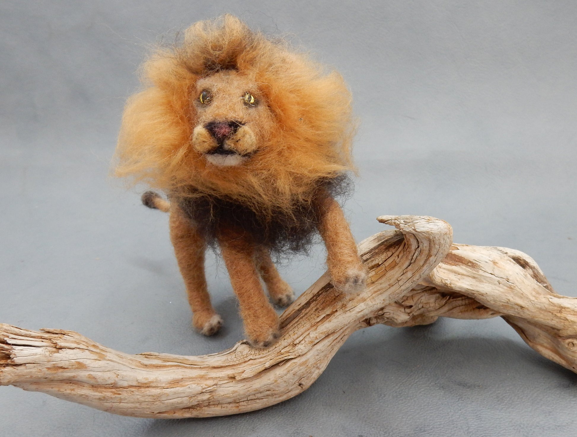 Lion miniature needle felt-replica custom felted lion animal art sculpture